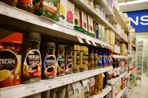 Los tres trucos de experto para que no te líen con el etiquetado de alimentos, según una de las mayores especialistas del país
