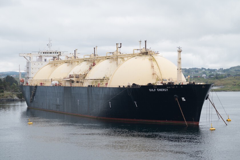 Un tercio del transporte marítimo se dedica a los combustibles fósiles. Y eso es una plaga de barcos fantasma en potencia