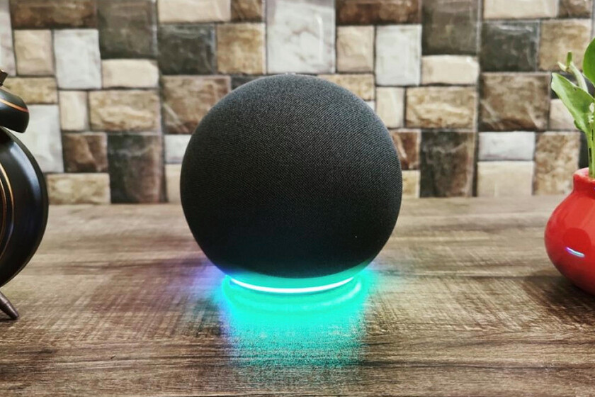 La nueva versión de Alexa llegará reforzada con IA, pero no saldrá nada barata según Reuters