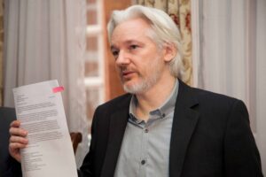 el fundador de Wikileaks ahora está a un paso de salir en libertad