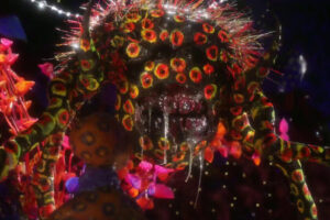 Esta extraordinaria pesadilla en stop-motion es el magnum opus de un genio desatado. Una catedral del terror animado que se ha estrenado en streaming de tapadillo