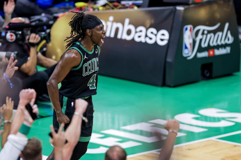 Boston (United States), 10/06/2024.- Boston Celtics guard Jrue Holiday reacts during the first half of the NBA Finals game two between the Boston Celtics and the Dallas Mavericks, in Boston, Massachusetts, USA, 09 June 2024. (Baloncesto) EFE/EPA/CJ GUNTHER SHUTTERSTOCK OUT