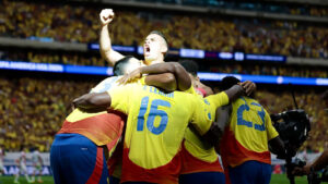 Colombia: Debut con triunfo gracias a un James Rodríguez brillante