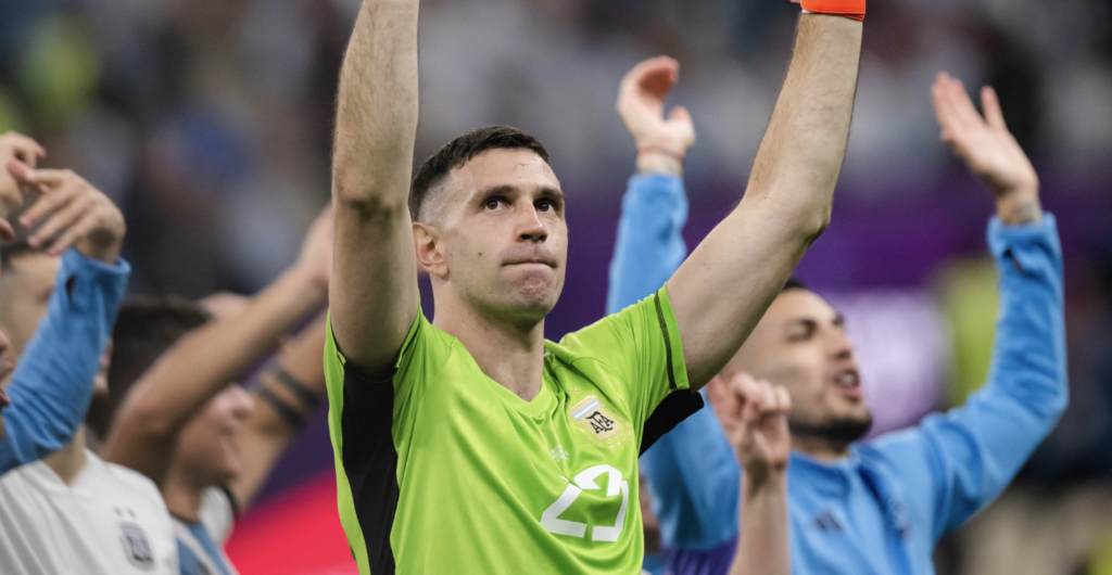 Emiliano Dibu Martínez. (X-@Argentina)