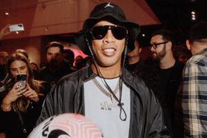 unanimo breves Ronaldinho se incorpora a la Liga Monumental