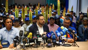 "Primero el debate entre candidatos"