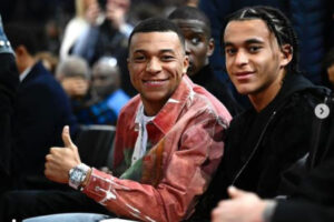 La familia de Mbappé corta por completo sus nexos con el PSG