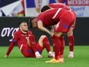 Serbia pierde a Filip Kostic por lesión