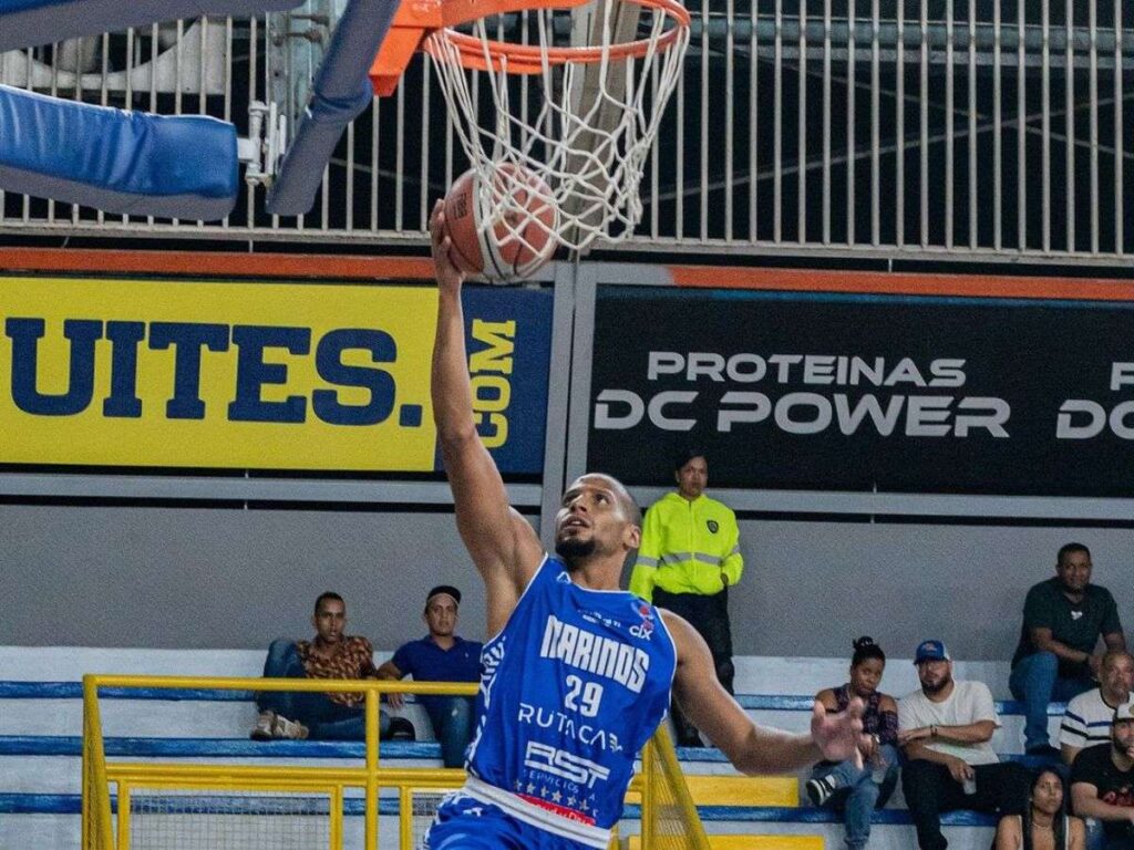 Marinos se mantiene líder tras triunfo contra Héroes