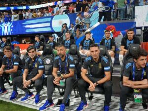 Scaloni criticó el mal estado de la cancha