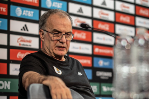 Con cambio generacional, México puede jugar de “igual a igual”: Bielsa
