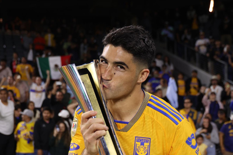 ‘Nico’ Ibáñez y su eufórica reacción tras convertirse en mexicano