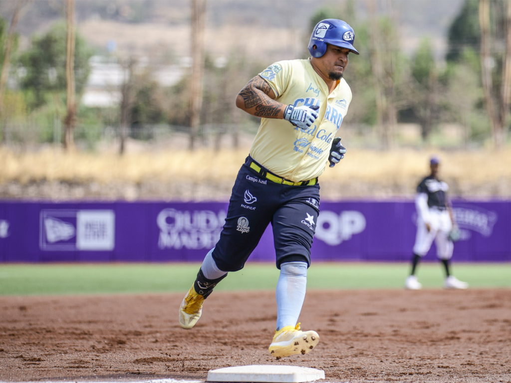Oswaldo Arcia sacudió su poder ante Conspiradores
