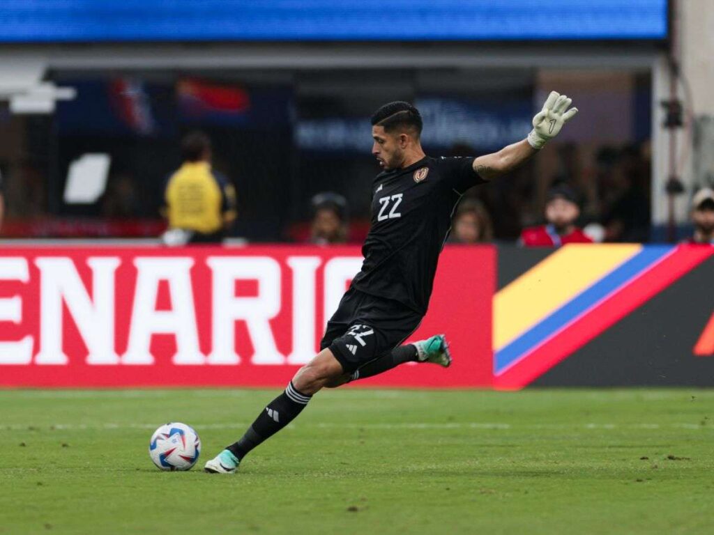 Tragarse sus palabras - Líder en deportes
