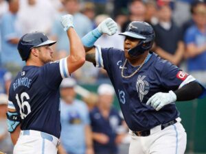 Salvy sacó a relucir su fuerza frente a los Guardianes