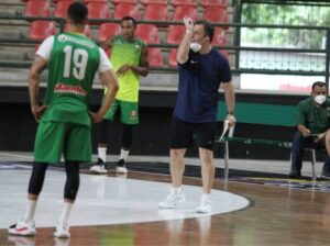 Silvio Santander se hará cargo de Marinos