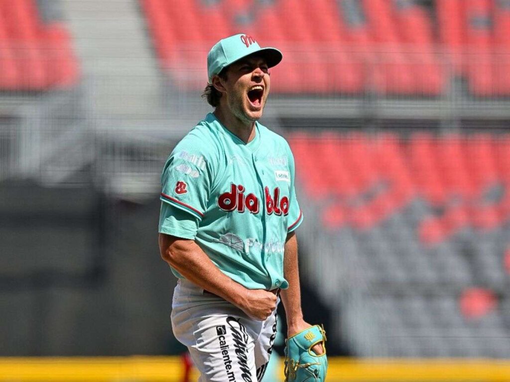 Tevor Bauer hizo historia con 19 ponches