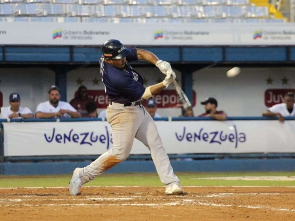 Centauros propinó tercer revés en fila a Marineros