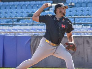Jesús Linarez maniató a Guerreros  
