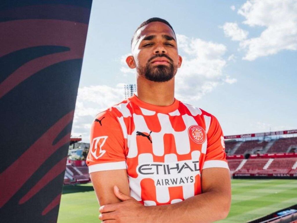 Girona FC presenta equipación para próxima temporada