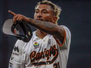 Yapson Gómez se creció ante Delfines 