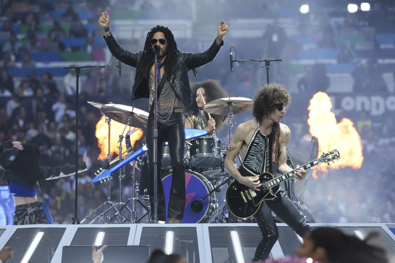 Lenny Kravitz 'rockea' con todo en la Final de Champions en Wembley