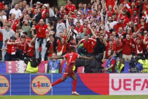 Suiza gana contundentemente en Colonia