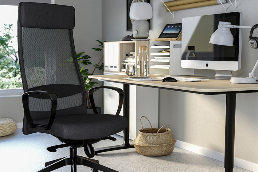 En IKEA tienes la silla de escritorio barata que usan muchos streamers y con cupón se queda a precio de ganga