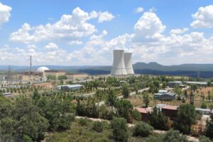 Tras ordenar el cierre de sus centrales nucleares, España construirá un "superlaboratorio" portátil para desmantelarlas