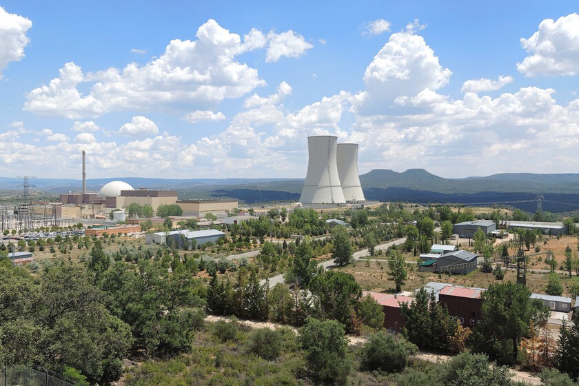 Tras ordenar el cierre de sus centrales nucleares, España construirá un "superlaboratorio" portátil para desmantelarlas