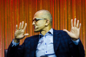 Microsoft temía una acusación antimonopolio con OpenAI. Por eso ha decidido abandonar su puesto en la junta directiva