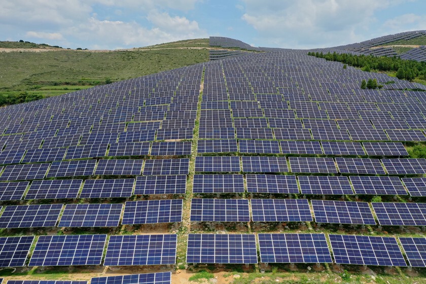 La mayoría de fabricantes de paneles solares está vendiendo a pérdida bajo el amparo de China. Es una apuesta peligrosa