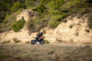 La DGT cree tener la solución a las muertes de los motoristas. Viene de Suecia y se llama "carreteras 2+1"