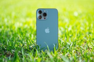 Con estos precios en teléfonos reacondicionados, estrenar iPhone sale mucho más barato