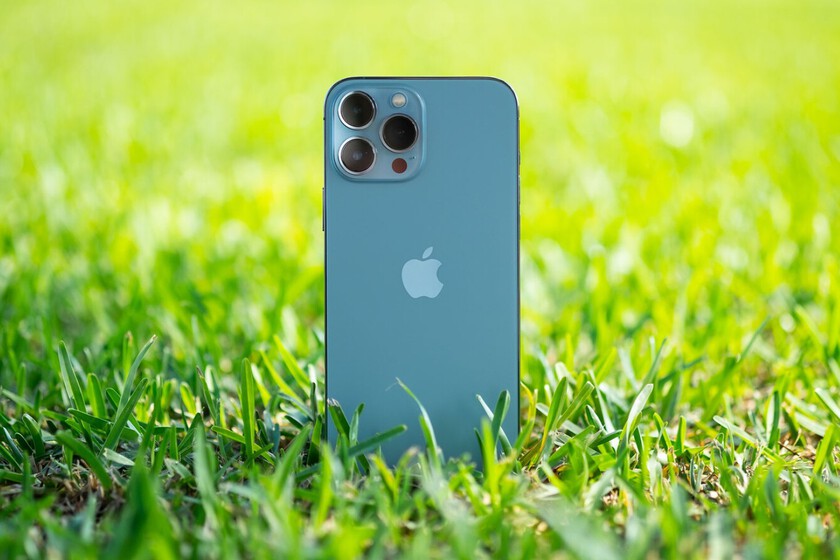 Con estos precios en teléfonos reacondicionados, estrenar iPhone sale mucho más barato