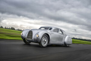 Hace 100 años, Audi se propuso vender un coche que alcanzara los 200 km/h. Solo ha tardado un siglo en terminarlo