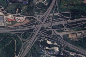 China tiene el intercambiador más diabólico del mundo en Huangjuewan