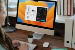 Este verano, no te la juegues y protege tus equipos mientras viajas con la VPN de Surfshark