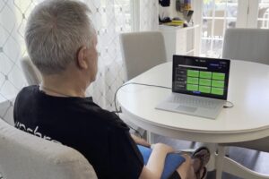 ChatGPT llega a los implantes cerebrales de Synchron. Un 'click' mental que puede cambiar vidas