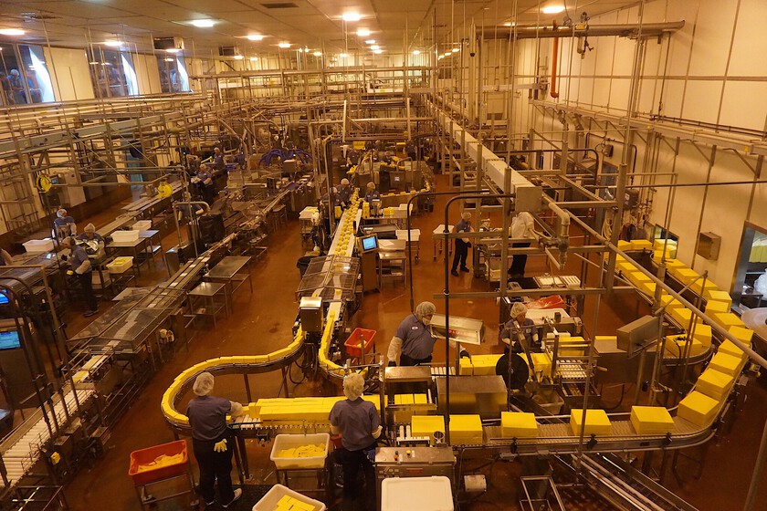 El Gobierno de EEUU produce cada año miles de kilos de queso. Llegó a tener más de 250.000 toneladas almacenadas en el subsuelo