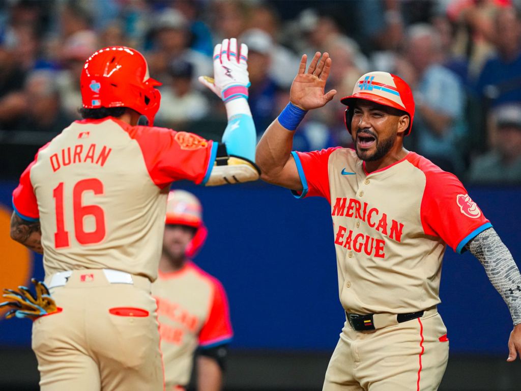 Anthony Santander entró en selecta lista de criollos