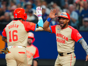 Anthony Santander entró en selecta lista de criollos