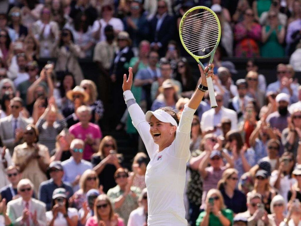 Krejcikova se alza con Wimbledon 2024