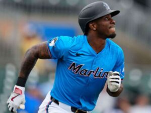 Tim Anderson fue puesto en asignación por Miami