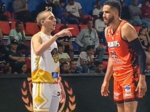 Juan Salgado deslumbró en la competencia de volcadas
