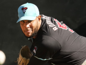 Eduardo Rodríguez dará siguiente paso en su recuperación