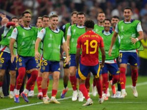 España inscribió su nombre en la final de la Euro