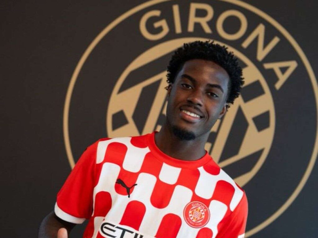 Girona FC  presenta a su nuevo jugador