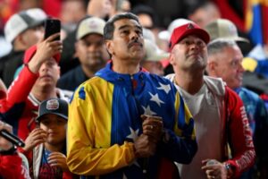 Maduro iniciará su tercer mandato convocando a un gran diálogo nacional