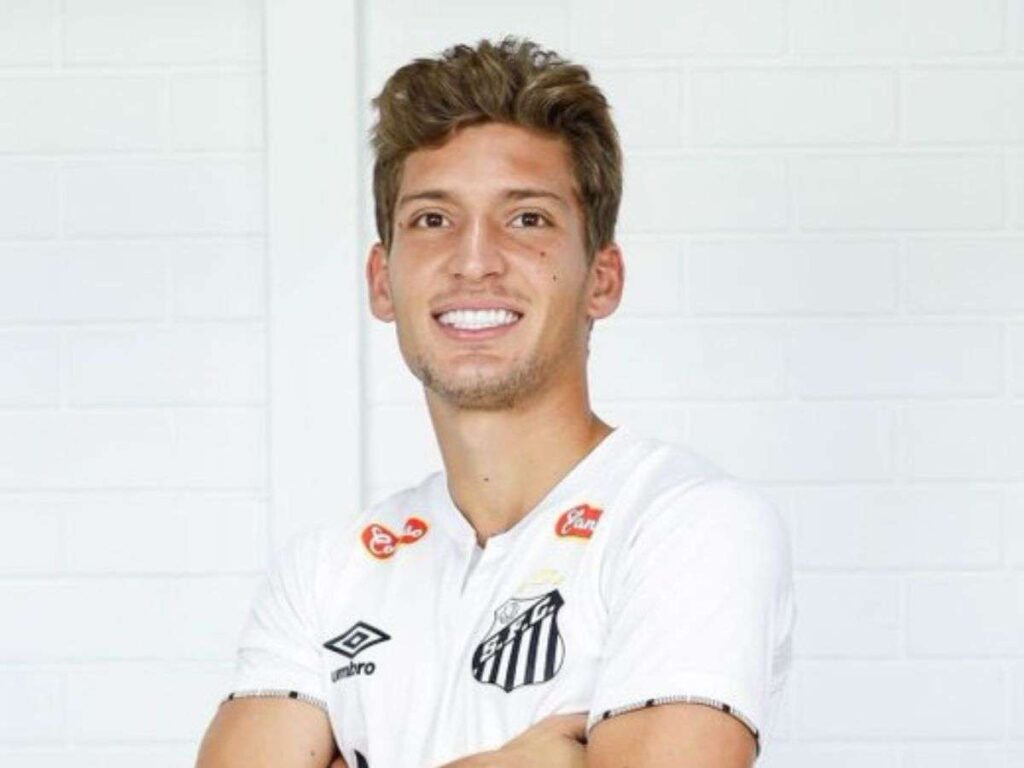 Nicola Profeta listo para jugar con Santos FC